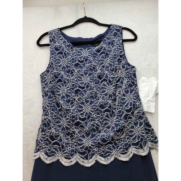 Connected Apparel Jumpsuit Women's Petite 8 Navy Lace Floral Sleeveless Back Zip - Picture 3 of 6